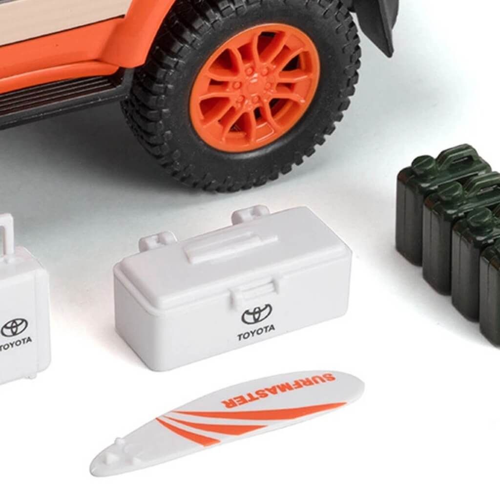 Mô hình xe Toyota Land Cruiser LC80 Off-Road 1:24 CHEZHI