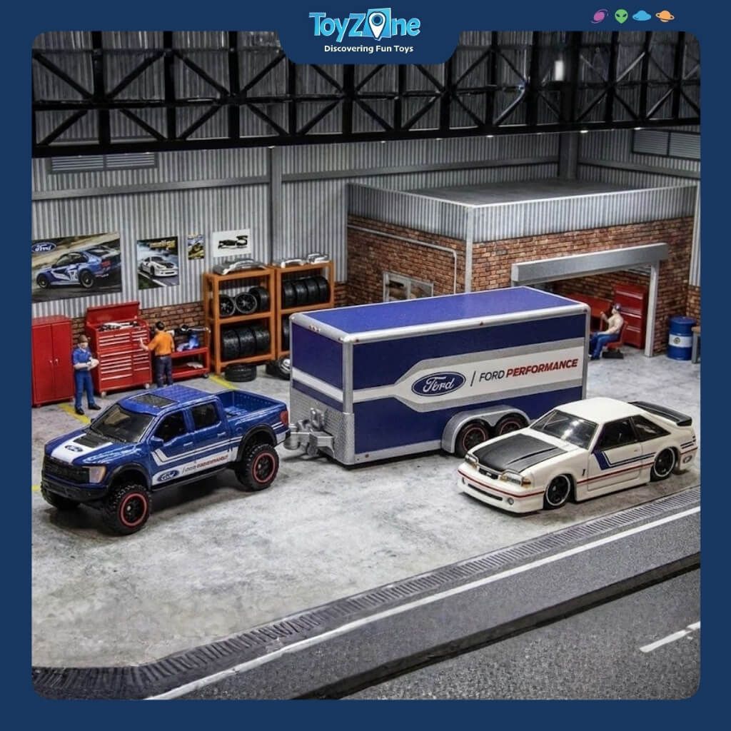Mô hình xe vận chuyển Ford F150 SVT Raptor 2021 + Ford SVT Cobra 1993 Design Team Hauler 1:64 MAISTO
