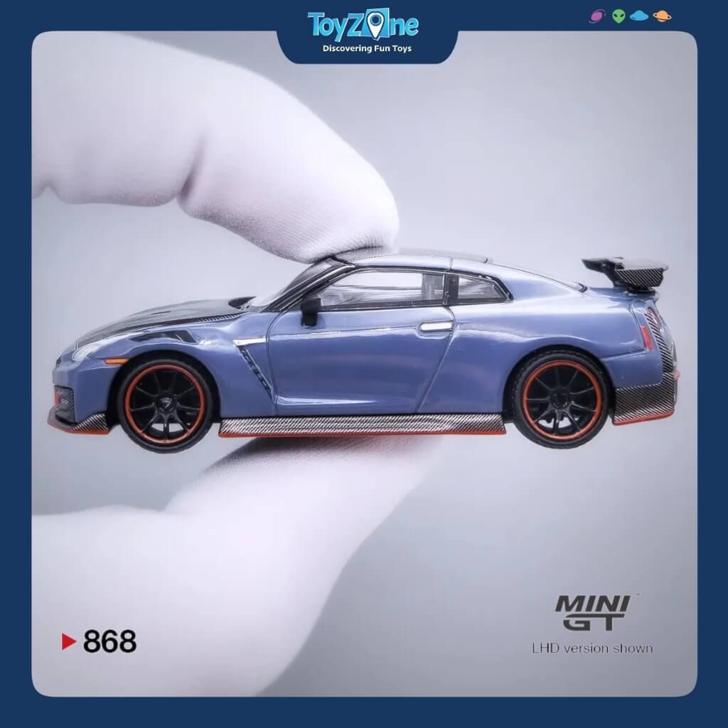Mô hình xe Nissan GT-R Nismo ( R35 ) 2024 1:64 MiniGT