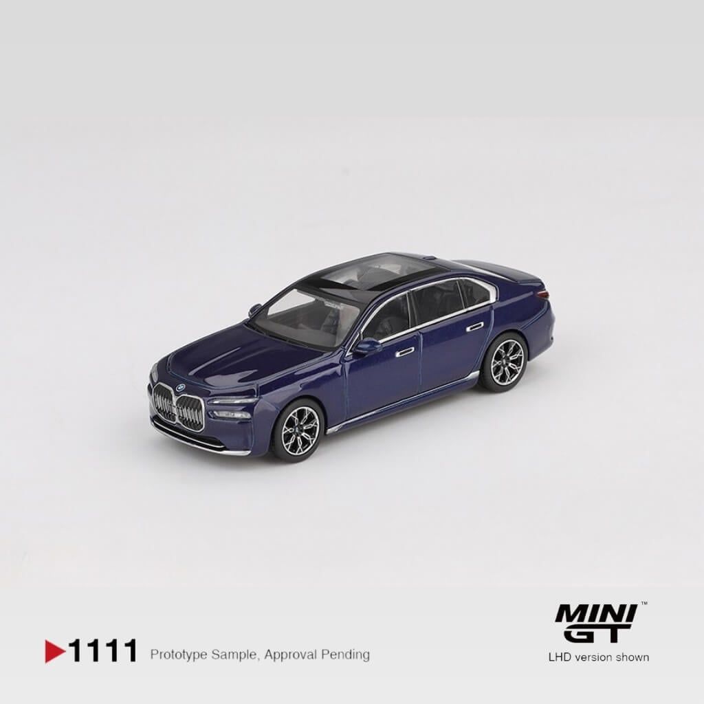Mô hình xe BMW i7 xDrive60 1:64 MiniGT