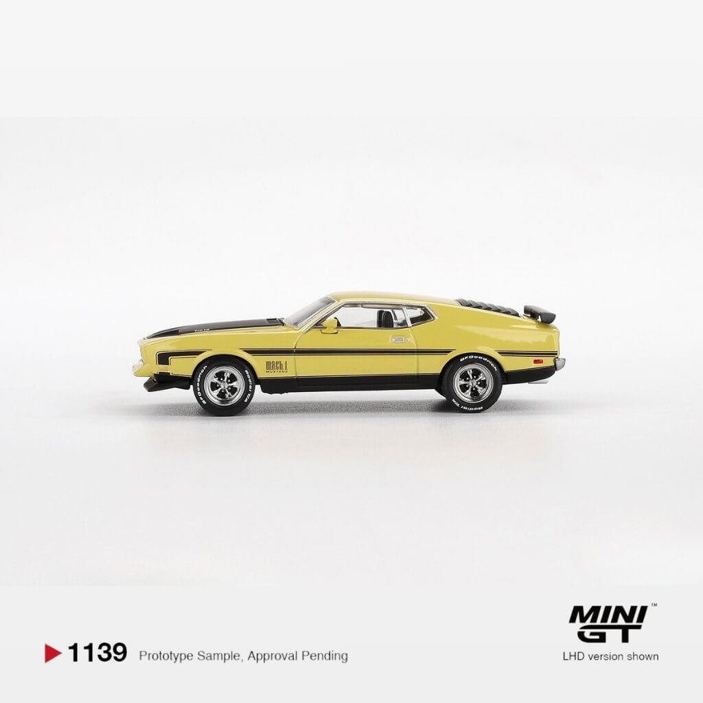 Mô hình xe Ford Mustang Mach1 1:64 MiniGT