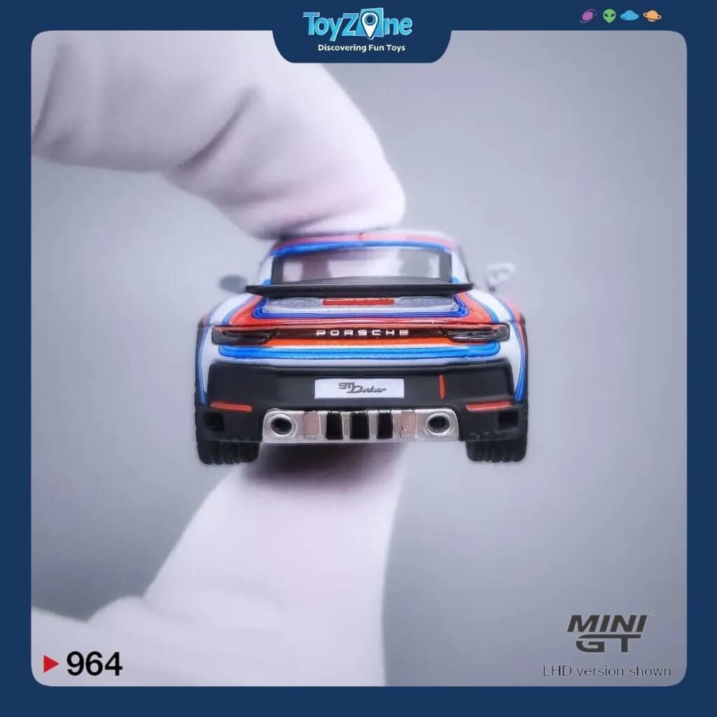  Mô hình xe Porsche 911 Dakar 1:64 MiniGT 