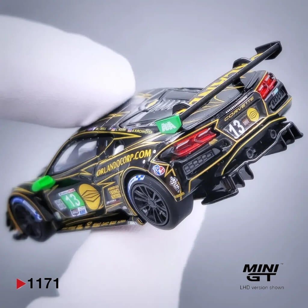 Mô hình xe Chevrolet Corvette Z06 GT3.R 1:64 MiniGT
