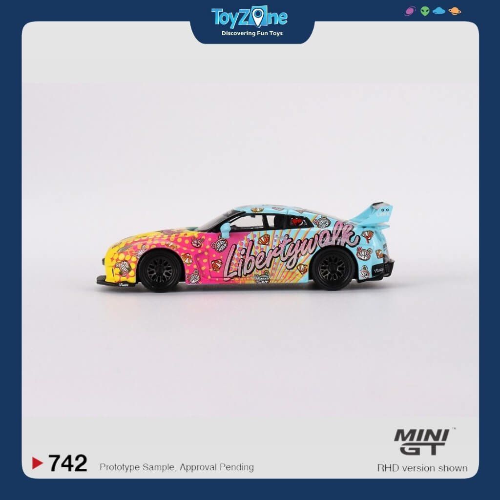  Mô hình xe LB-Silhouette Works GT Nissan 35GT-RR 1:64 MiniGT 