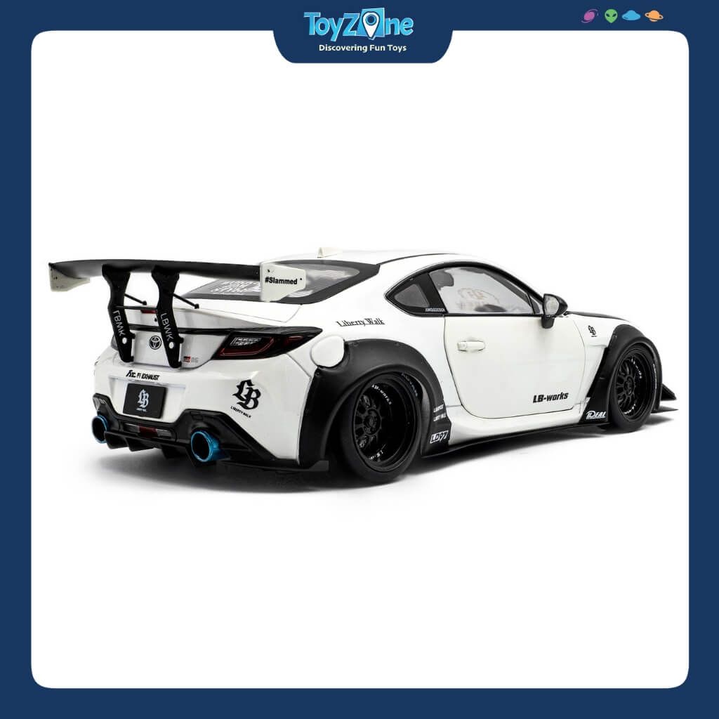 Mô hình xe Toyota GR86 LBWK Body Kit 2024 1:18 SOLIDO