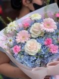 Bó hoa baby blue – cẩm tú cầu xanh mix hồng kem pastel G11