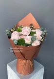 Bó hoa Ohara hồng pastel – hồng Ohara cao cấp mix cúc tana & lá bạc G42