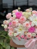 Bó hoa hồng pastel mix ly kép trắng & cúc mẫu đơn – tone hồng ngọt ngào G15