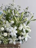 Giỏ hoa ly trắng tưởng nhớ Mẹ | White Lily Memory Basket G108