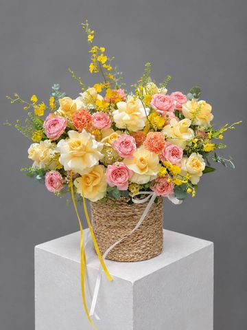 Giỏ hoa hồng vàng hồng | Sunny Blush G143