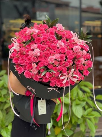 Bó hoa hồng chùm Saphia mix cẩm chướng – nổi bật & ấn tượng G9
