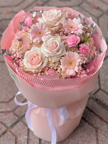 Bó hoa hồng pastel dịu ngọt | Blush Pink Garden Bouquet G106