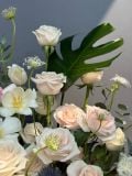 Giỏ hoa hồng mix sen đá tone pastel tinh tế G2