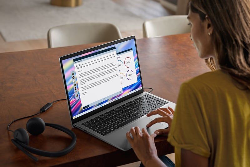 Laptop Dell 15 DC15250 DC5I7952W1 (Intel Core i7-1355U | 16GB | 512GB | Intel Graphics | 15.6 inch FHD IPS | Win 11 | OfficeHome24 | OS365 | Bạc)