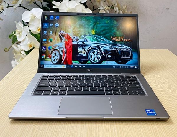 Dell Latitude 7320/CPU Core i5 1135G7/Memory 16GB: 3733 MHz/SSD 256GB Gen 3 PCIe x4 NVMe/CLD 13.3' FHD/Battery 3-cell, 42 WHr/WIN 11 Bản Quyền/Trọng lượng 1.39Kg