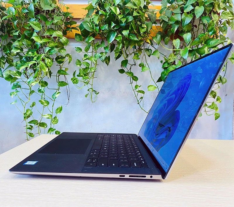 Dell Precision 5560 Intel Core i9-11950H, vPro/RAM 32Gb/SSD Nvme 512Gb/VGA  NVIDIA RTX A2000 w/4GB/LCD 15.6