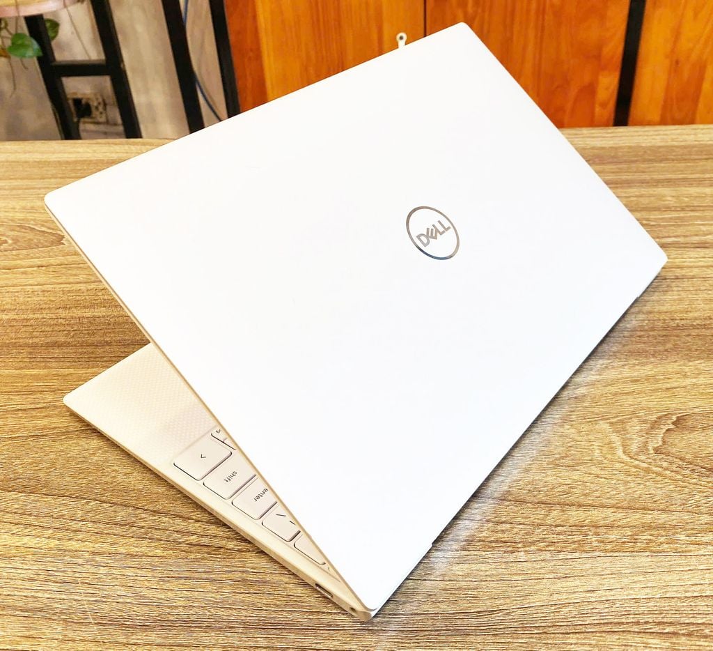 Laptop Dell XPS 13 9310 2 white/CPU Intel® Core™ i7-1195G7/RAM 16GB, LPDDR4X, 4267 MHz/SSD 512 M.2 PCIe NVMe/13.4