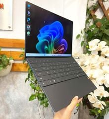 Dell XPS 13 9345/CPU: Snapdragon® X Elite X1E-80-100/RAM: 16GB/SSD: 1 TB SSD, PCIe/Battery:3 Cell, 55 Wh/Mầu Gray/ tình trạng New Oulet