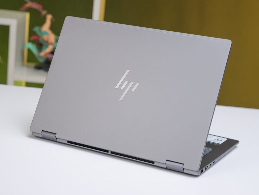 HP OmniBook X Flip 2-in-1 Copilot+ PC 14 340 AMD Radeon 840M 16GB 512GB 14