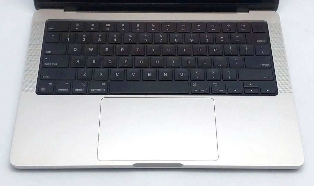 MacBook Pro 2021 14 inch Apple M1 PRO 8-Core CPU 14-Core GPU 16GB RAM 512GB SSD – Like New/mầu bạc