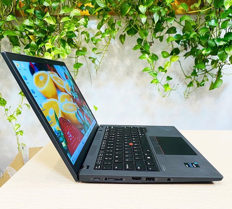 ThinkPad X13 Gen 3 /CPU i5 1235U/Ram 16Gb/SSD 256G+b/VGA: Intel® UHD Graphics/LCD 13.3' FHD Touch/Batery  54.7Wh/WIN 11 bản quyền