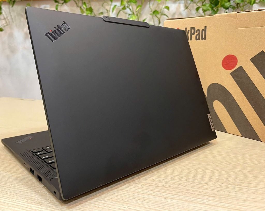 Lenovo ThinkPad T14 Gen 5/CPU Intel Core Ultra 5 125U/Memory 16GB  LPDDR5x-7467/SSD Nvme 512GB SSD M.2 2280 PCIe® 4.0x4/LCD 14' FHD/WIN 11 bản quyền