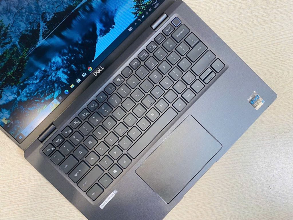Dell Latitude 7420 Carbon/ CPU: Core i7 1185G7/RAM 16Gb /SSD 256Gb /LCD 14' FHD/ Hành nhập Linew /hệ điều hành WIN 10 OEM