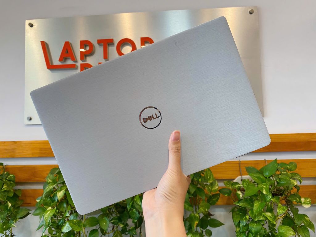Laptop Dell Latitude 7420 Sliver Nhôm/Core i5 1145G7/Memory 16 GB: 3733 MHz/SSD Nvme 256Gb/LCD 14-inch. Full High Definition/Batery 3-cell, 42 WHr/Linew /Trọng lượng 1,31Kg/ WIN 11 bản quyền