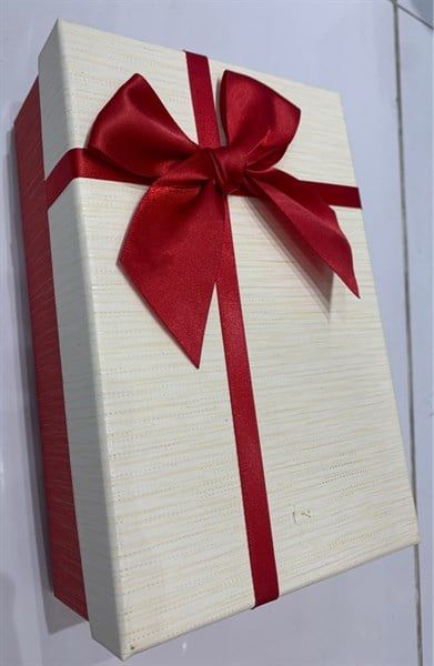  Hộp quà chữ nhật 8.5x13.5x20.5cm 
