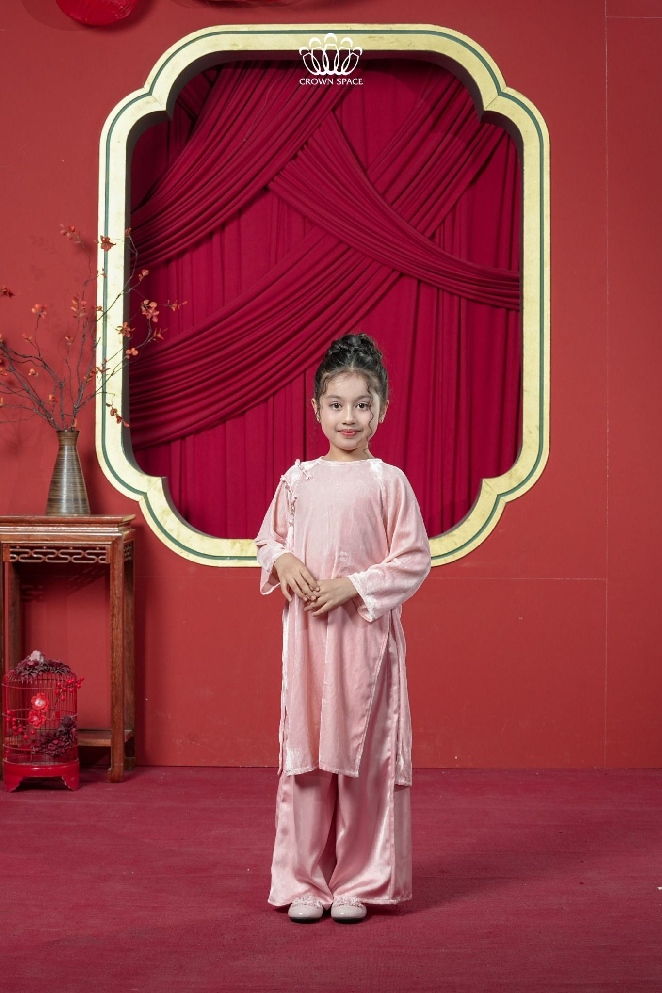  Áo Dài Bé Gái Nhung Phúc Lành Ngọt Ngào, Tinh Khôi | Crown Space CKGL9961801 
