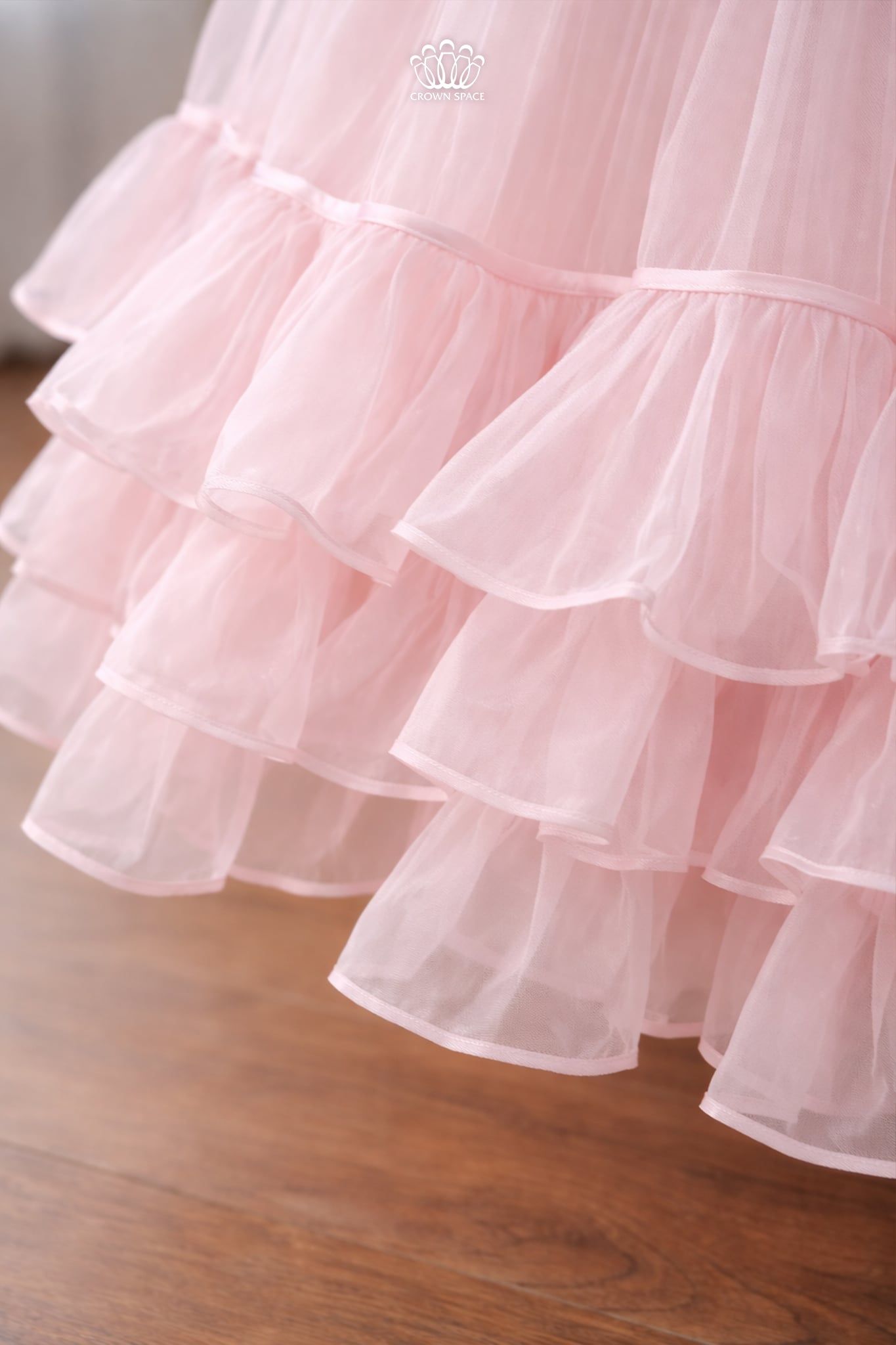  Váy Bé Gái Tulle Tay Bồng Đính Kết Ngọc Trai Lộng Lẫy – Crown Space CKGS3860505 