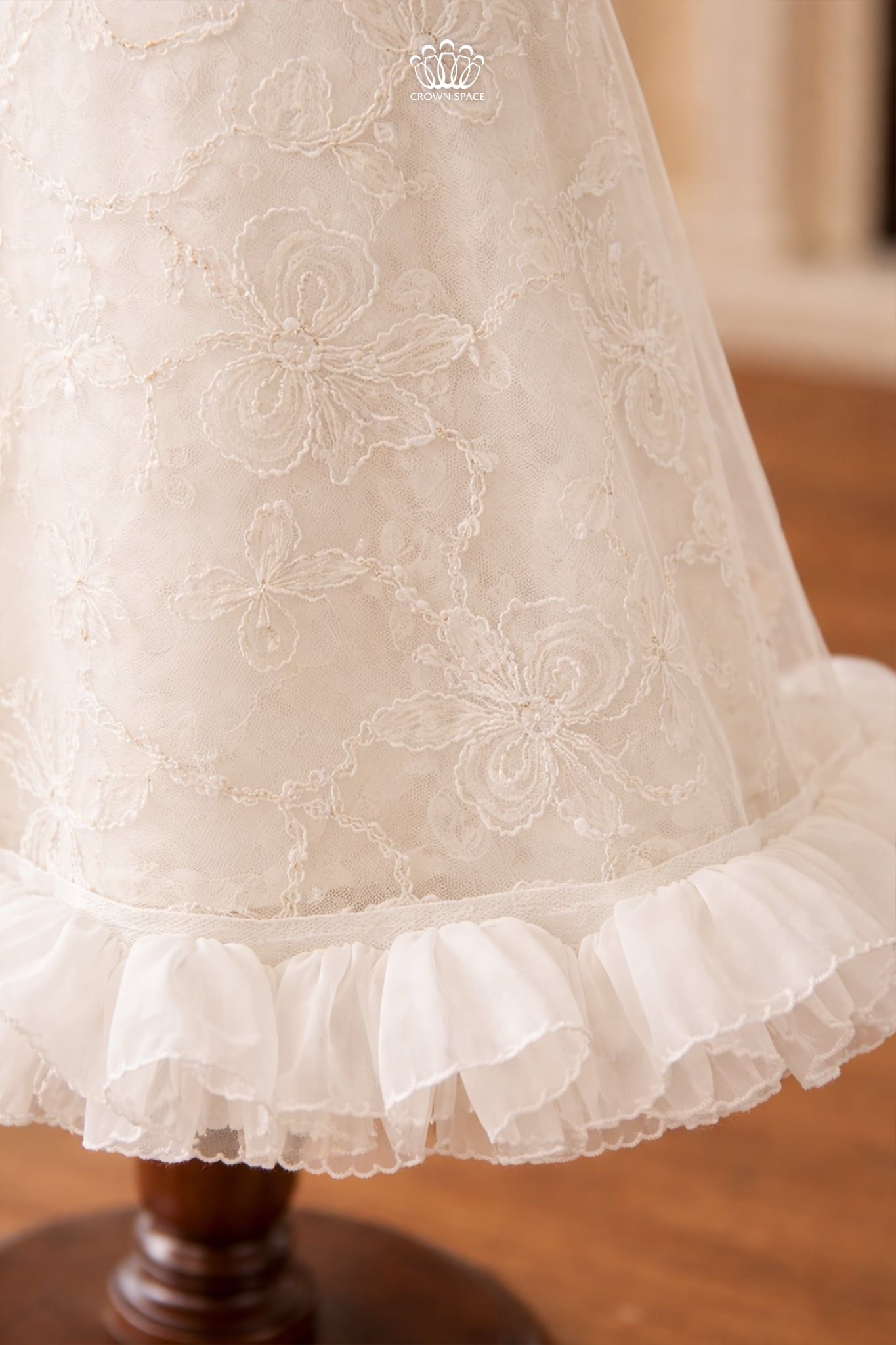  Váy Bé Gái Tulle Thêu Họa Tiết Lấp Lánh Phối Gấu Bèo Bồng Bềnh – Crown Space CKGS3860503 