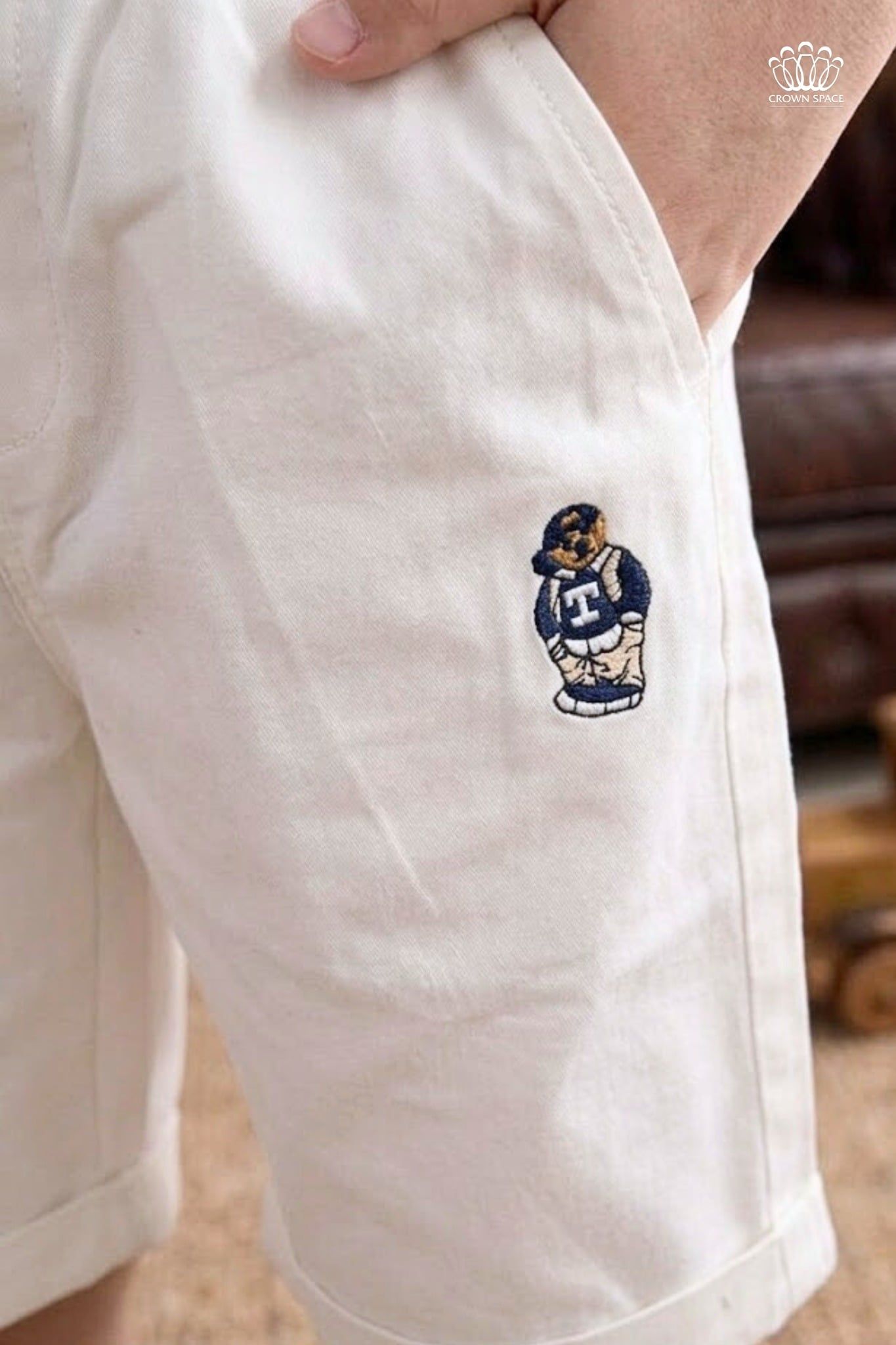  Quần Short Kaki Bé Trai Xắn Gấu Thêu Họa Tiết Năng Động – Crown Space CKBS2660306 