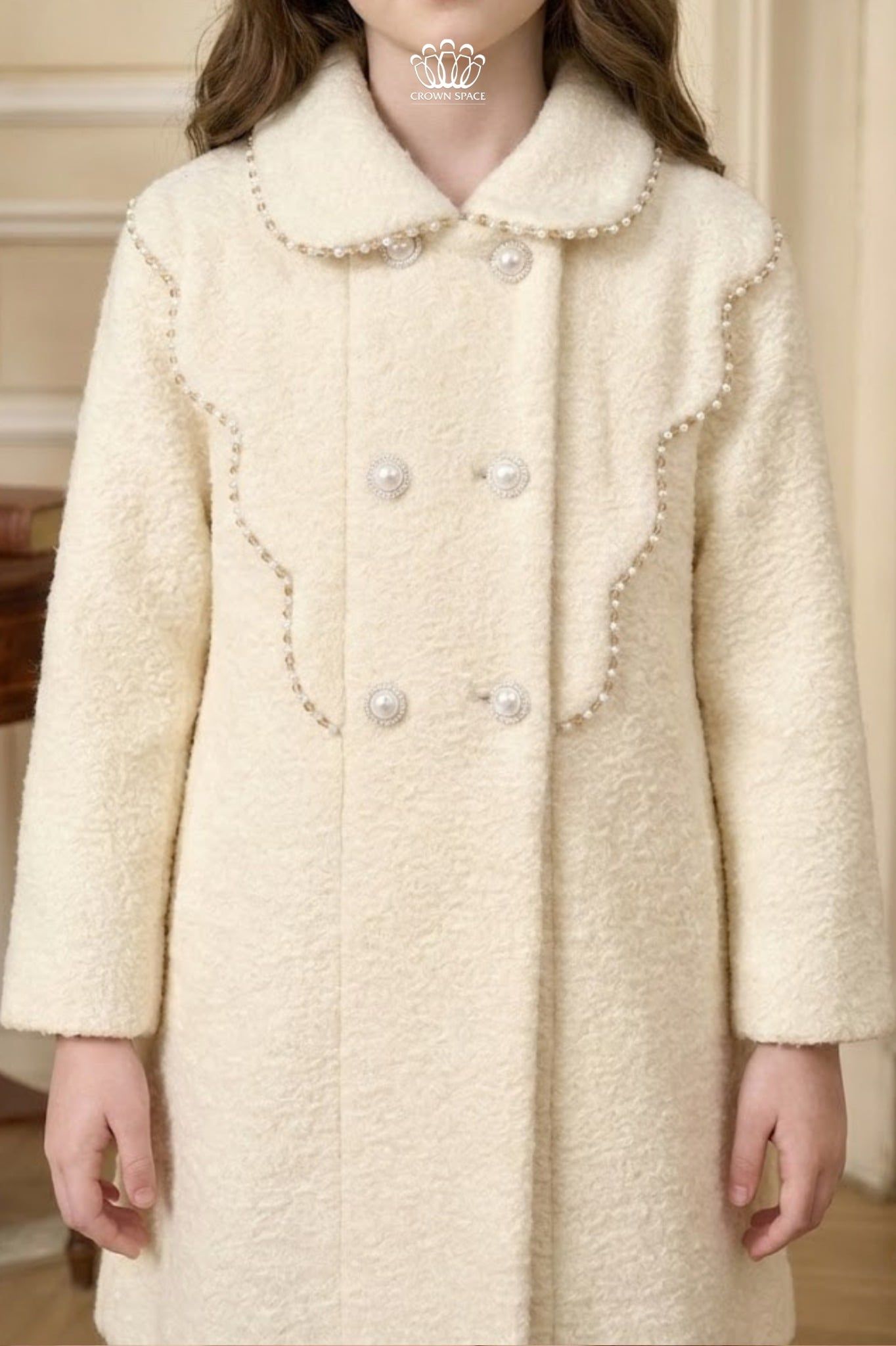  Áo Khoác Dạ Lông Thỏ Màu Kem Viền Đính Kết Hạt Pha Lê | Crown Space CKGL63517071 