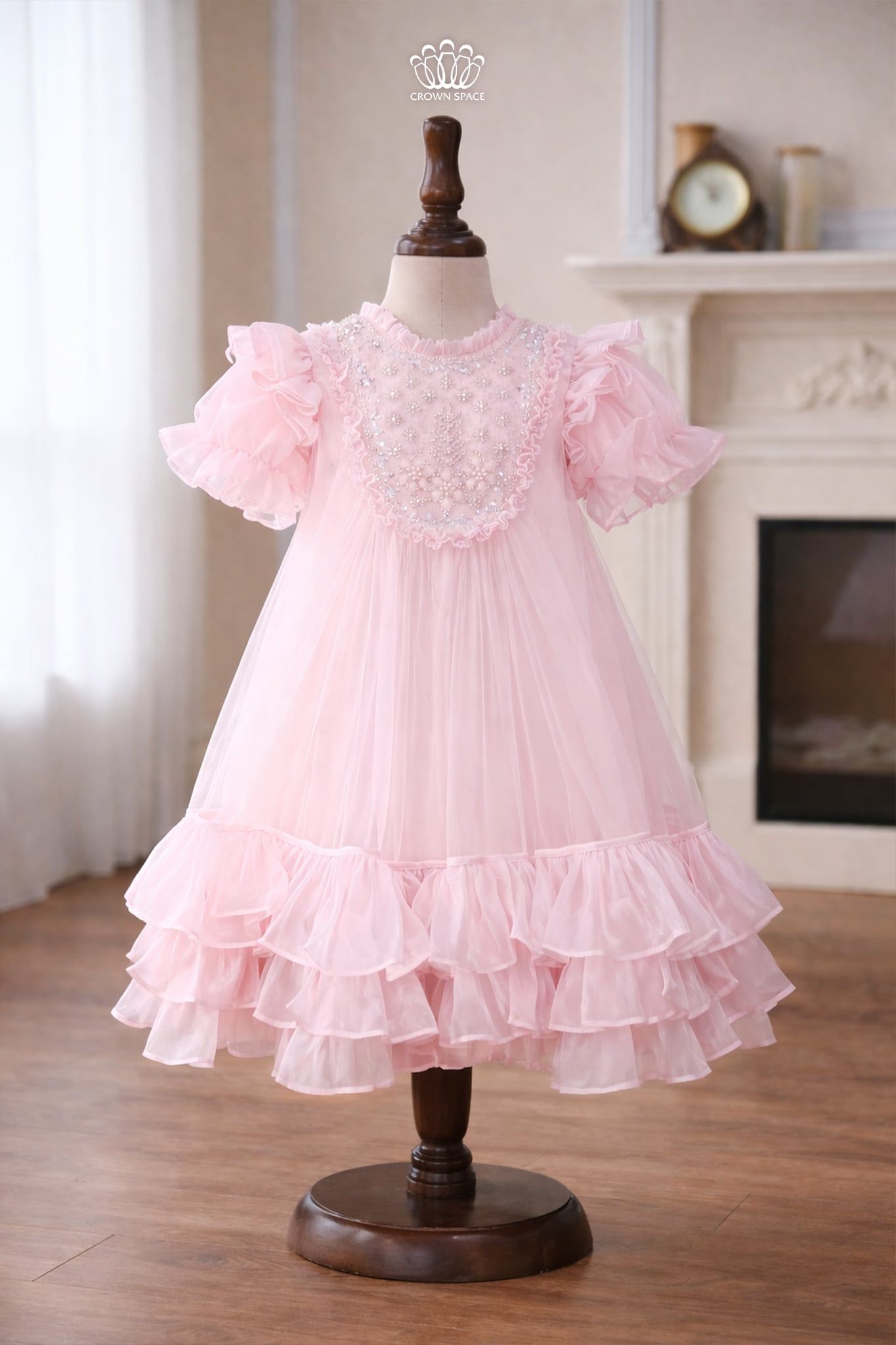  Váy Bé Gái Tulle Tay Bồng Đính Kết Ngọc Trai Lộng Lẫy – Crown Space CKGS3860505 