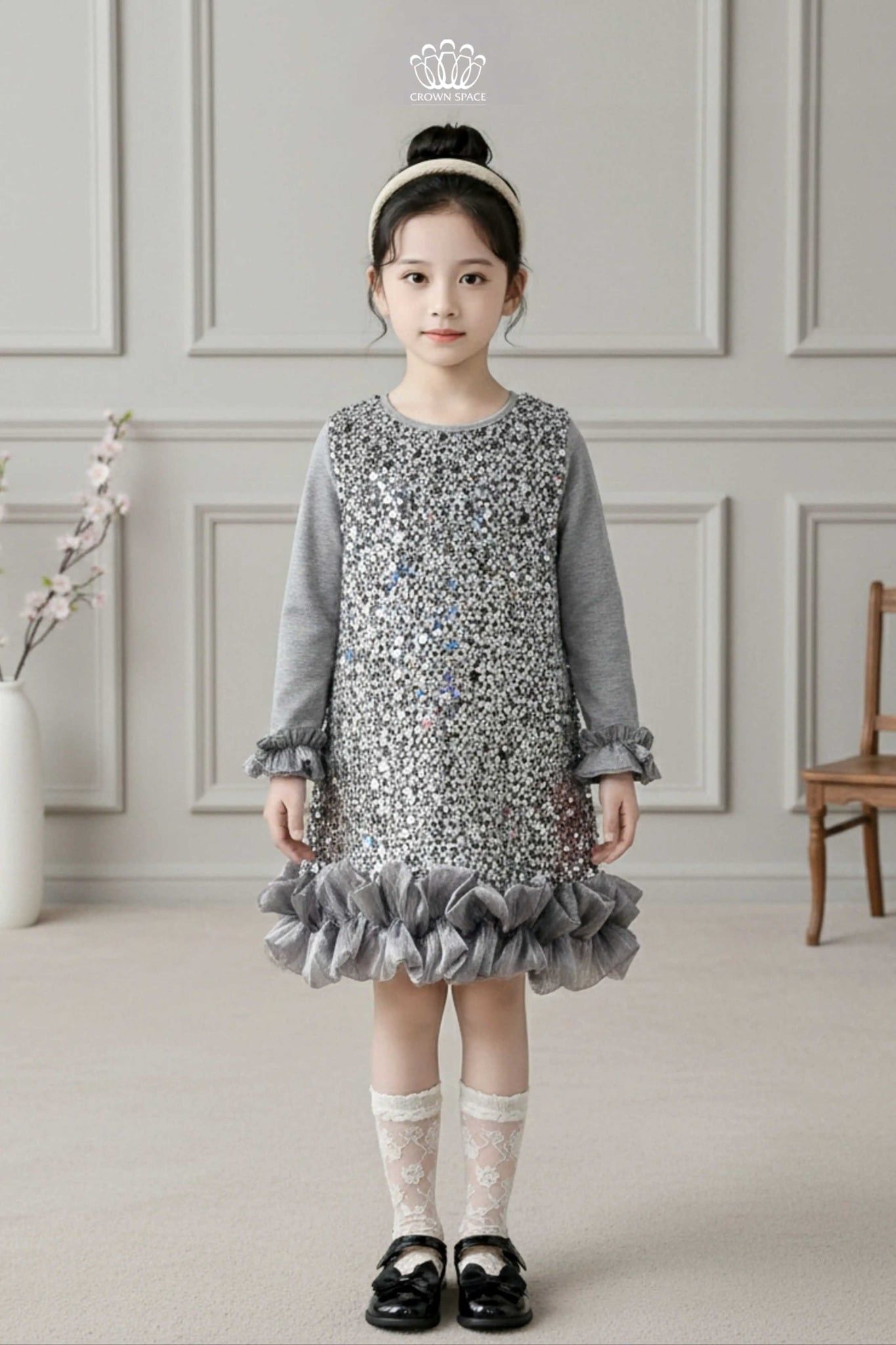  Váy Thiết Kế Kim Sa Xám Bạc Lộng Lẫy, Phối Gấu Voan Xếp Tầng | Crown Space CKGL6851603 