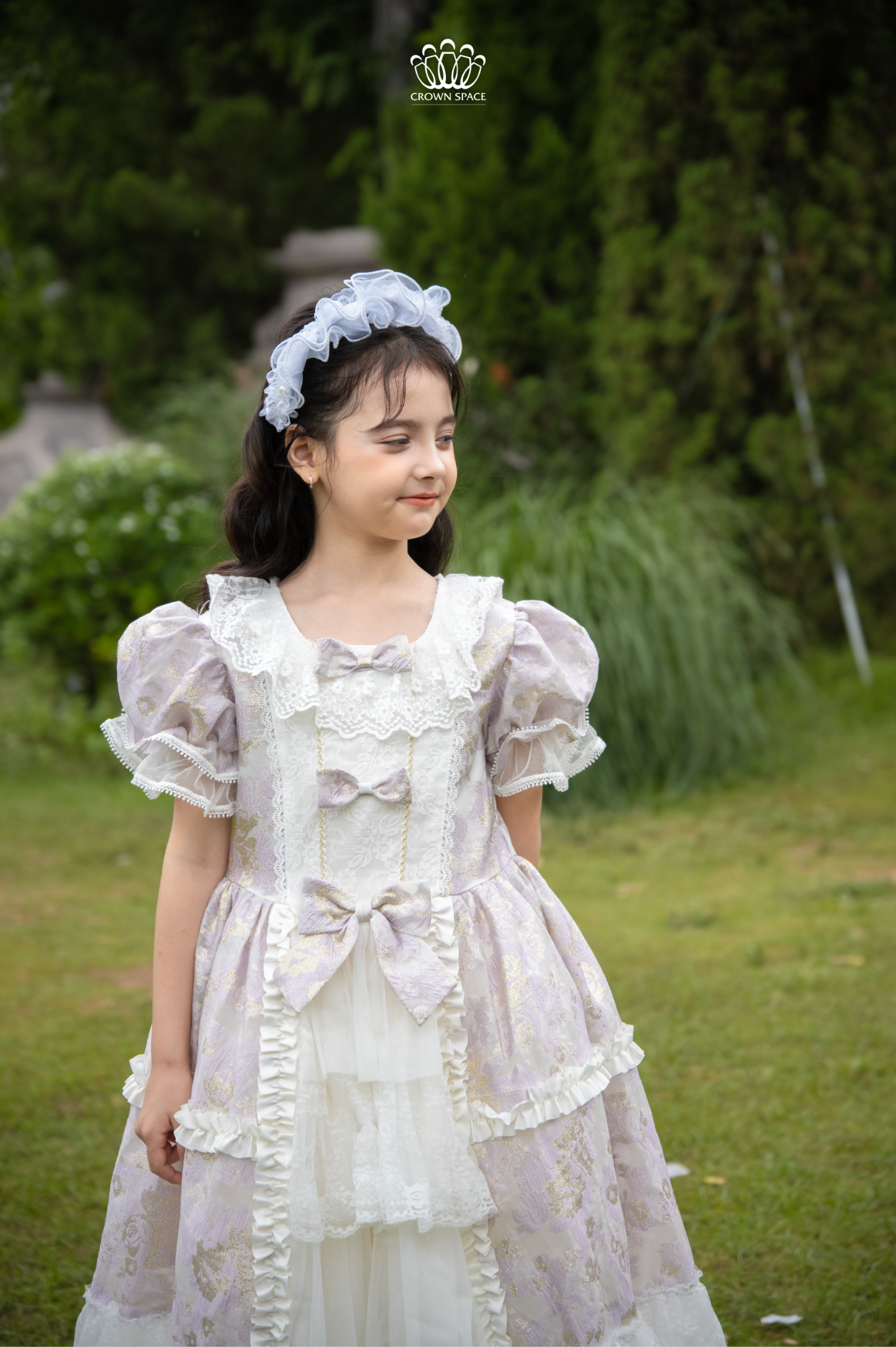  Váy Công Chúa Hoàng Gia Đính Ngọc Tím Pastel – Trắng Crown Space CKGS3851404 