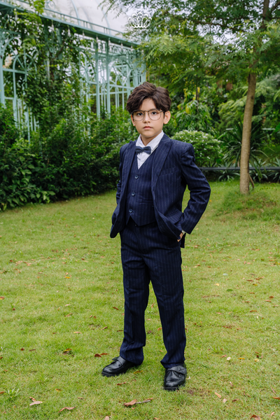  Bộ Vest Bé Trai Xanh Navy Gồm Áo Vest, Áo Gile, Quần Âu Phong Cách Hoàng Gia Crown Space CKBL6951402 