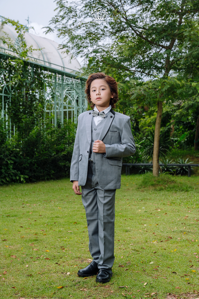  Bộ Vest Bé Trai Xám Nhạt Gồm Áo Vest, Áo Gile, Quần Âu Phong Cách Hoàng Gia Crown Space CKBL6951401 