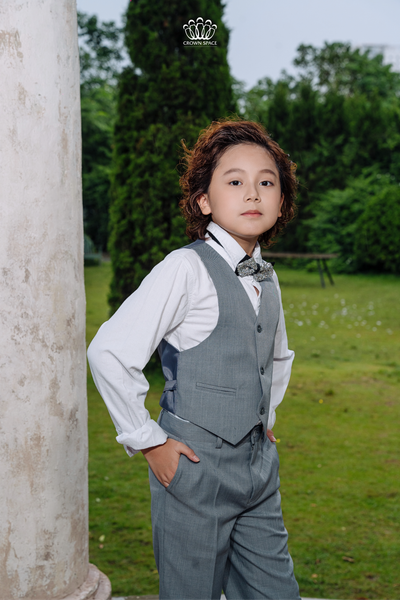  Bộ Vest Bé Trai Xám Nhạt Gồm Áo Vest, Áo Gile, Quần Âu Phong Cách Hoàng Gia Crown Space CKBL6951401 