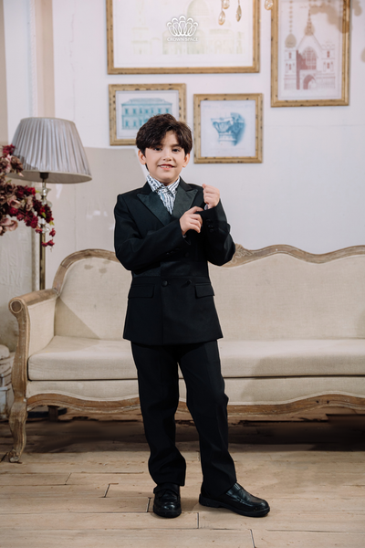  Bộ Vest Bé Trai Đen Gồm Áo Vest, Áo Gile, Quần Âu Phong Cách Hoàng Gia Crown Space CKBL6951403 