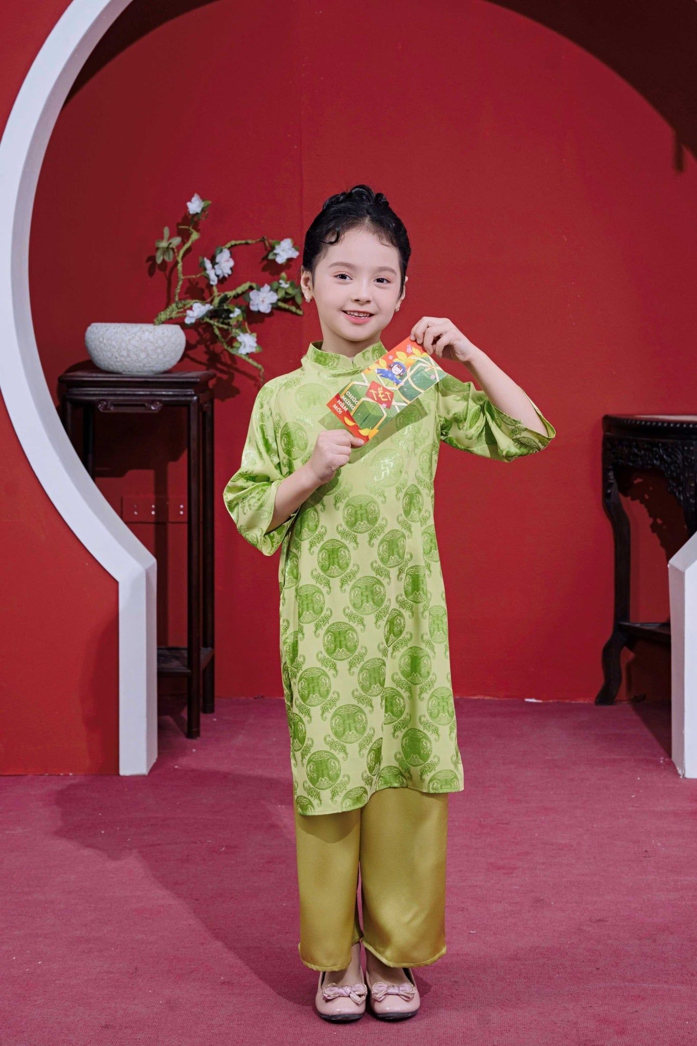  [Xả kho-Miễn Đổi Trả]  Áo Dài Lụa Tơ Tằm Bé Gái Cao Cấp, Cách Tân, Sang Trọng | Crown Space CKGS9941901/CKGS9941902 