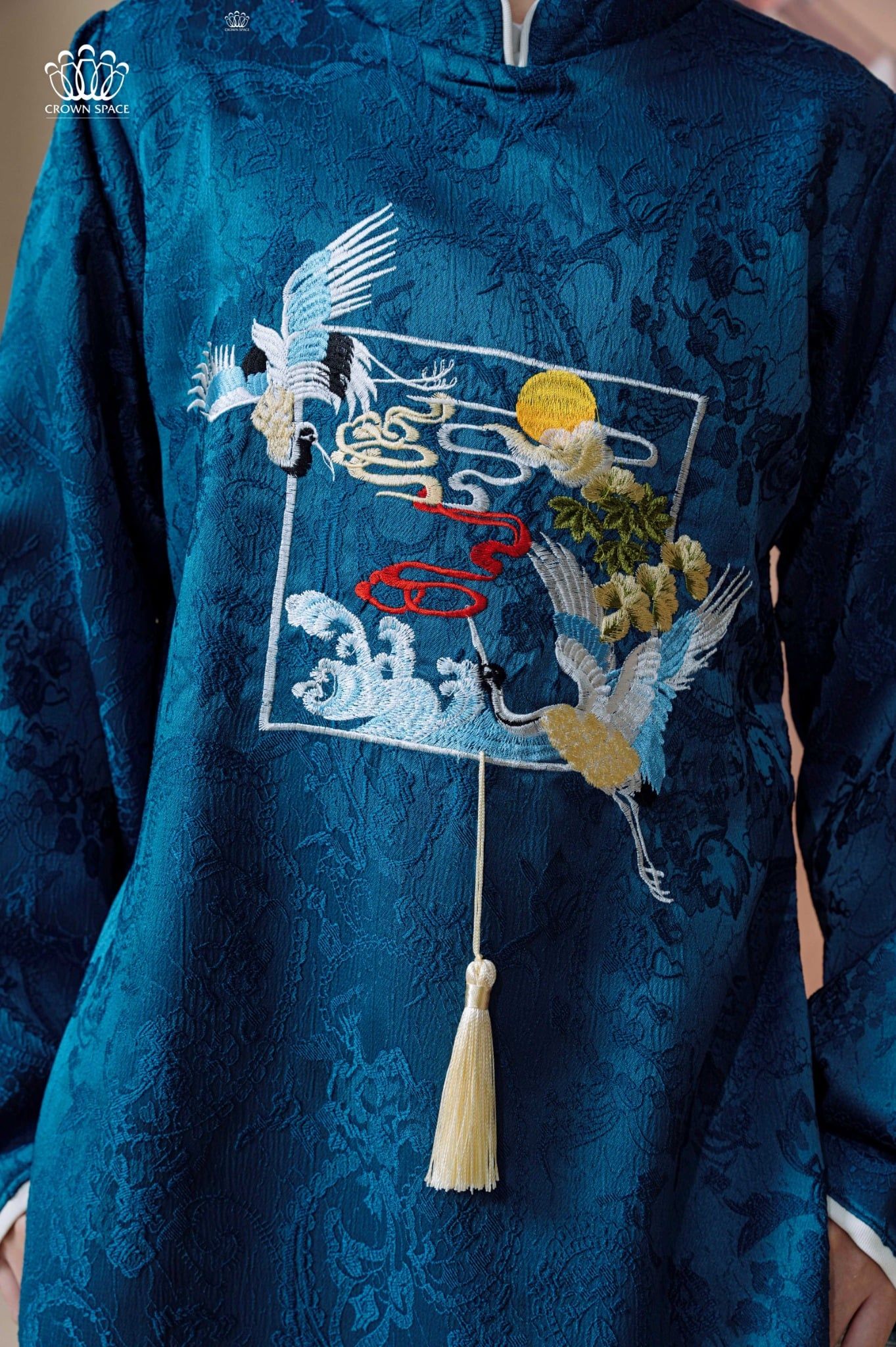  Áo Dài Cách Tân Bé Trai Vải Gấm Thêu Hạc Phú Quý | Crown Space CKBL9942001 