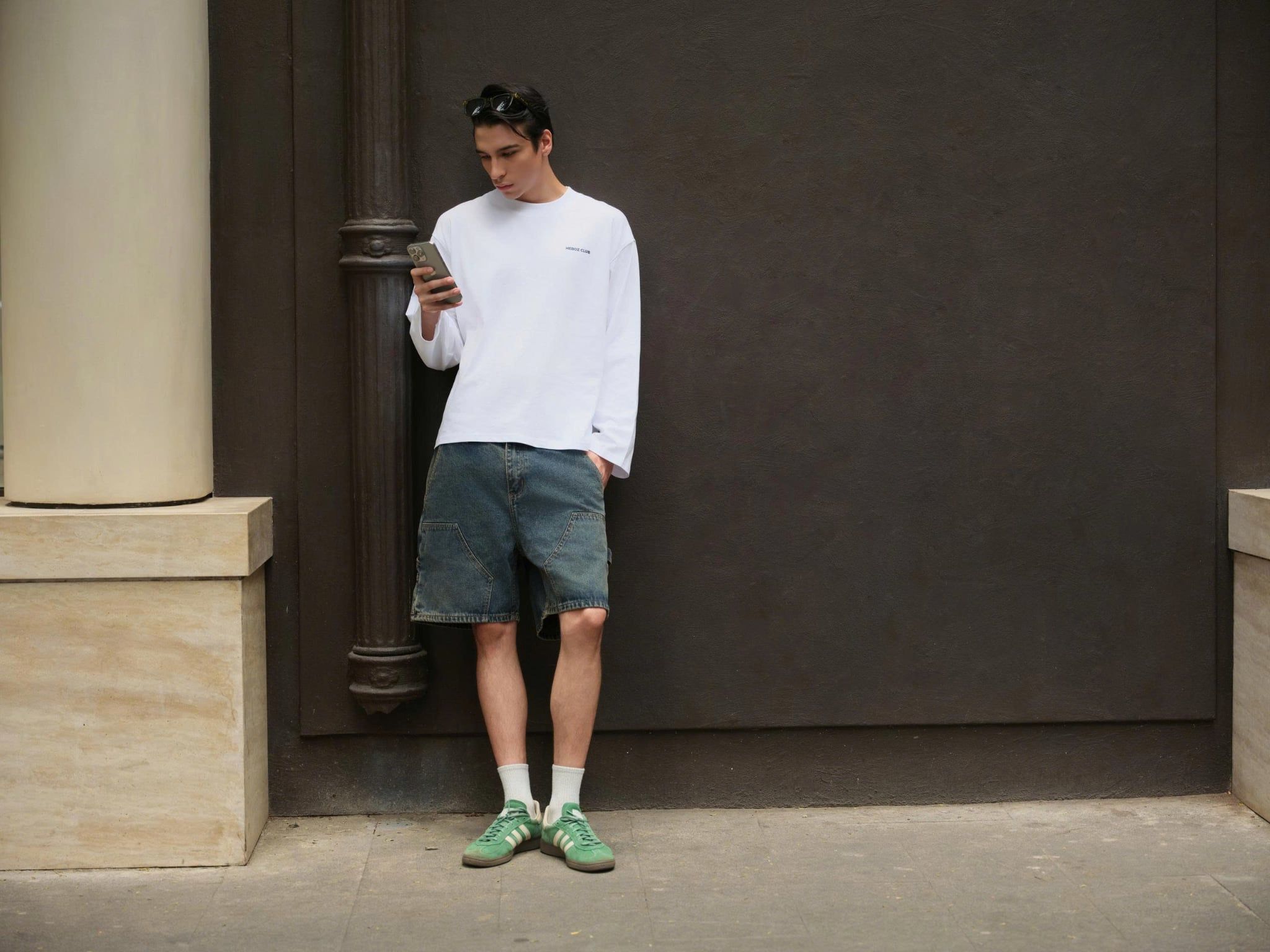  OUTFIT 300 