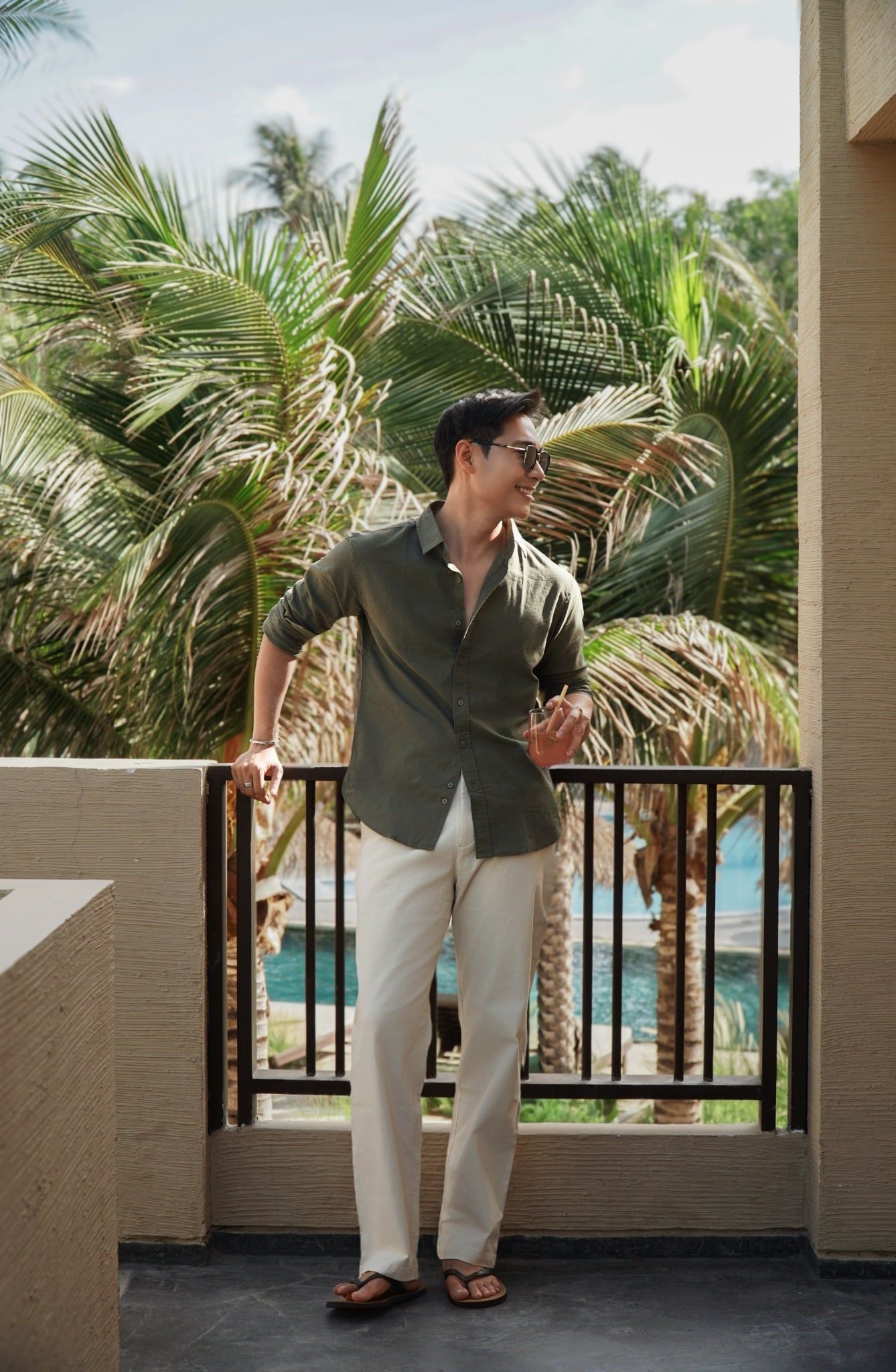  OUTFIT 295 
