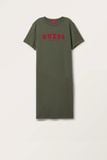  Đầm GUESS Midi Tee Dress dành cho Nữ. Chất cotton thun mềm mịn, thoải mái, đầm xẻ tà 2 bên. 