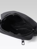  Túi đeo chéo PM Unisex S Portable Bag. Kích thước 20x15,5x6,5cm. Đen chữ nổi 