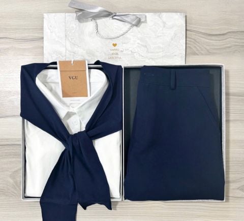 VGU1307 SET ÁO POLO - CHÂN VÁY NGẮN KÈM CHOÀNG