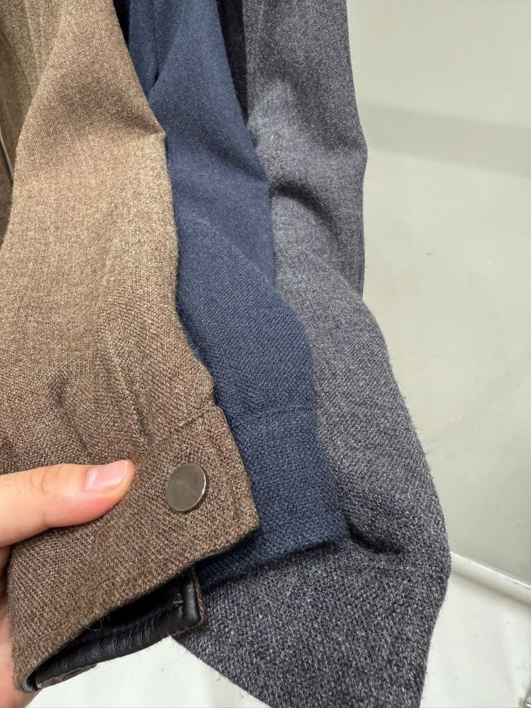 QCC3016 KHOÁC DẠ CỔ DA KHÓA KÉO (NÂU)