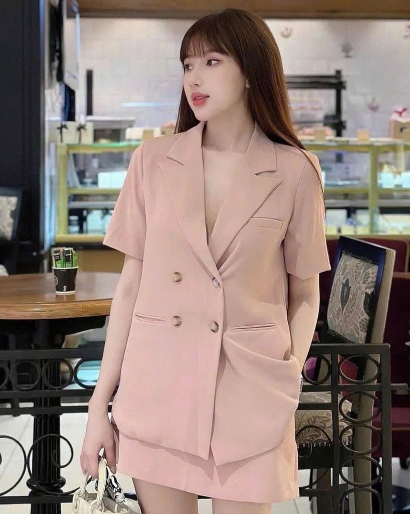 TB8894 SET ÁO VEST - CHÂN VÁY NGẮN (DA)